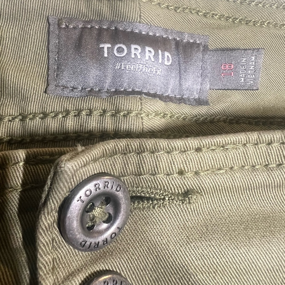 Torrid Olive Green Crop Skinny Stretch Jean Pants Size 18 - Picture 5 of 6